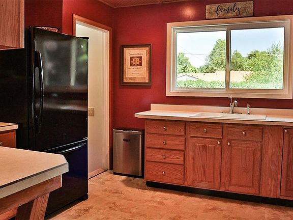 5th image of 2805 Sunnyview Ln