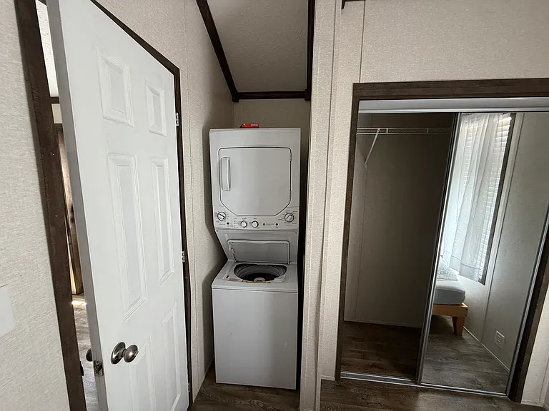 1010 E 1st St #31 — Photo 10