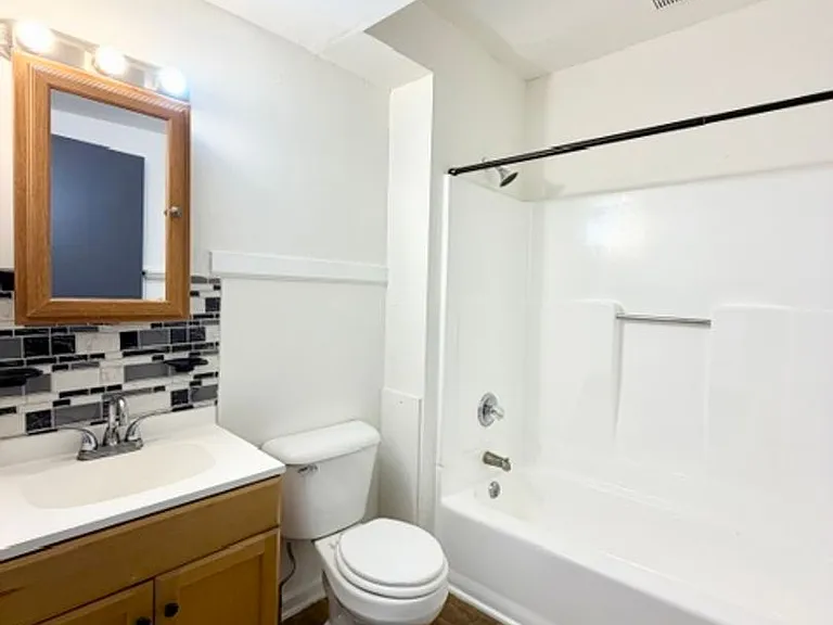 232 E King St #4 — Photo 5