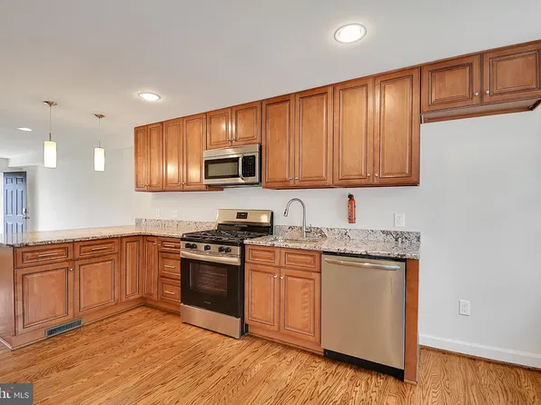 732 Crescent Dr, Glenolden, PA 19036