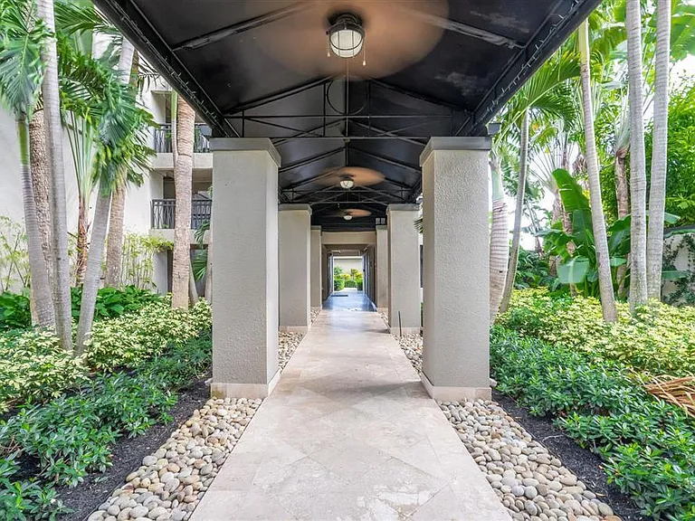 1830 Embassy Dr #306 — Photo 21
