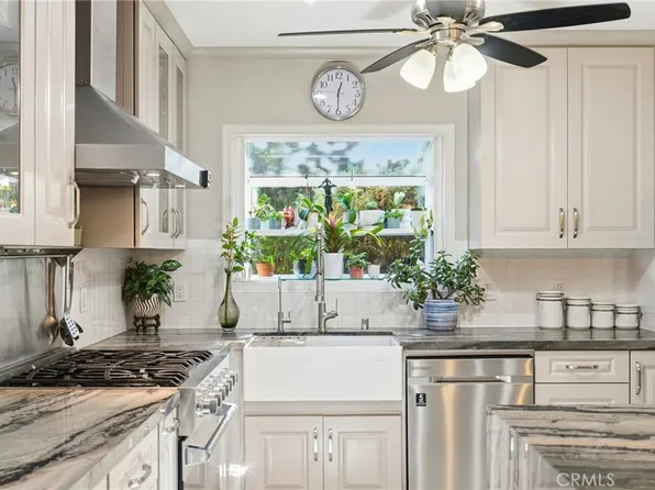 4963 Haskell Ave, Encino, CA 91436