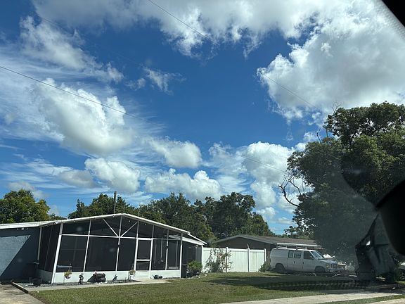 2nd image of 1107 Leisure Ave
