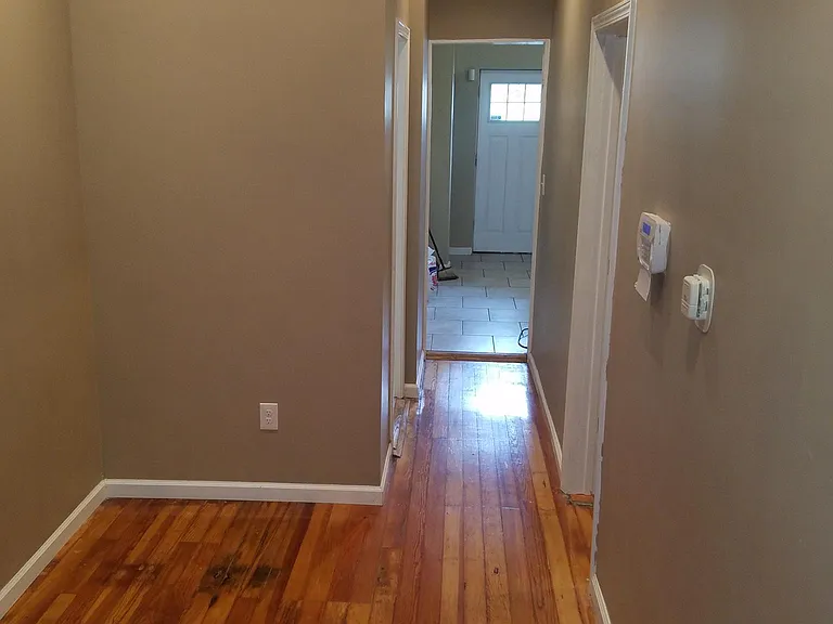 3425 Alberta St — Photo 3