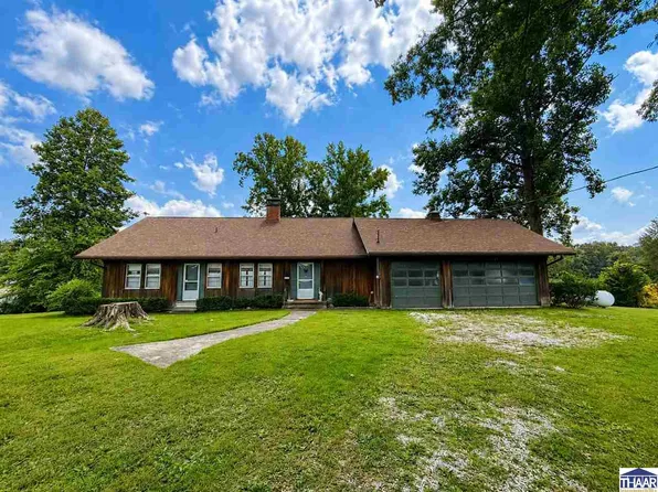 8076 S Wyeth St, Terre Haute, IN 47802