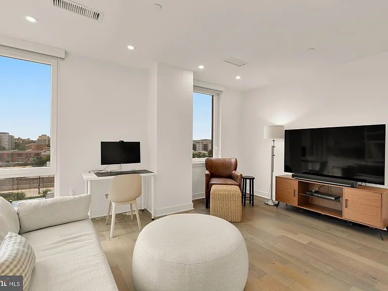 37 L St SE #507 — Photo 22