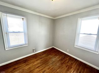 25711 Leach St, Roseville, MI 48066