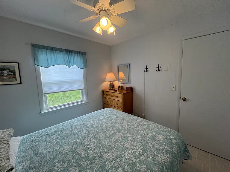 1745 Shady Bend Ln — Photo 5