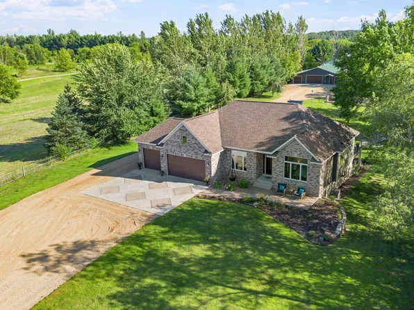 427 230th Ave, Somerset, WI 54025