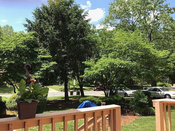 Pretty corner lot for privacy.