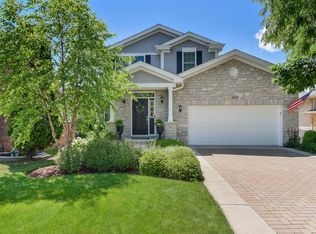 4912 Columbia Ave, Lisle, IL 60532