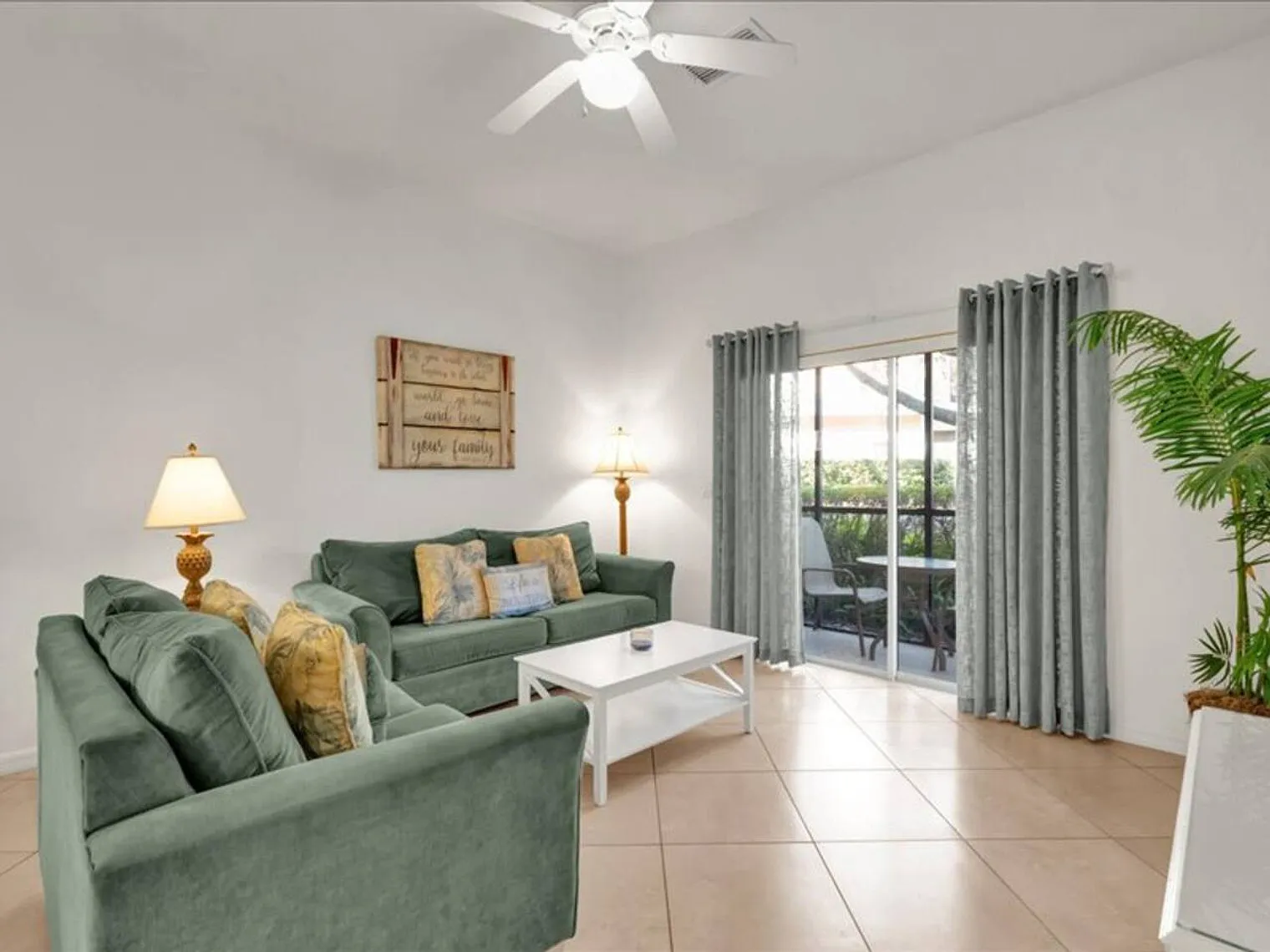 3 bed, 2.0 bath, 1194 sqft, $3,266 — Photo 2