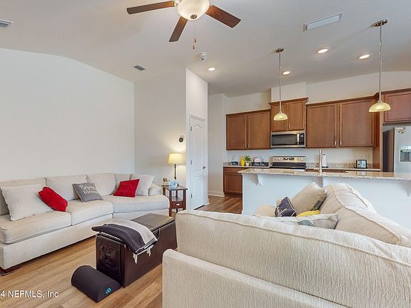 5th image of 13624 BROOKWATER Drive