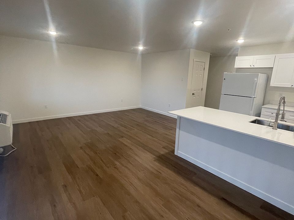 1st image of 4718 Ocean Beach Hwy #315