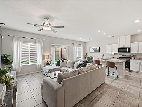 2nd image of 3827 Seyfert Ave