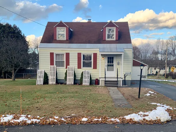 25 Mac Arthur Drive, Glens Falls, NY 12801