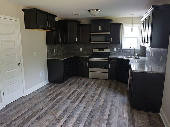 5th image of 1141 Eagles View Dr