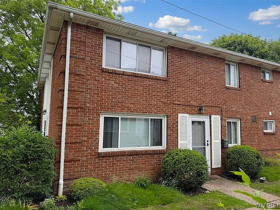 1st image of 61 Park Club Ln Unit D