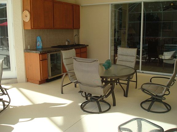 Lanai with out door kitchen