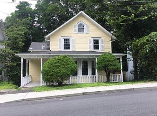96 N Moger Ave, Mount Kisco, NY 10549