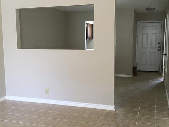 5th image of 4917 Delwood St APT C6