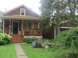 201 W Quincy St, Riverside, IL 60546