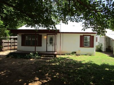 504 N Cedar St, Seymour, TX, 76380