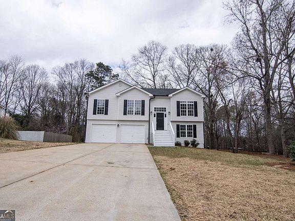 2nd image of 824 Eastmont Rd