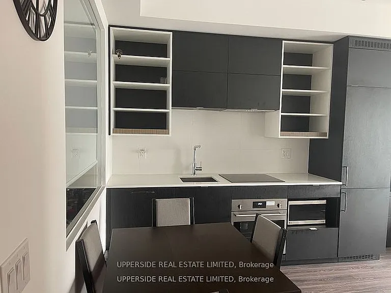 20 Edward St #1813 — Photo 7
