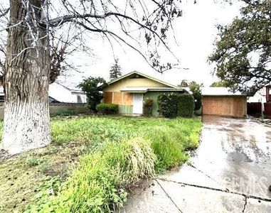 1708 Custer Ave, Bakersfield, CA, 93304