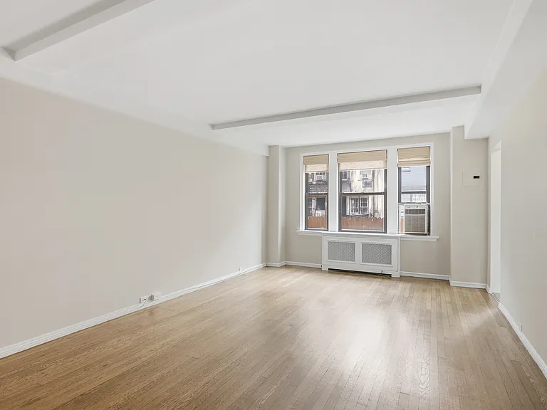 225 E 73rd St #1F — Photo 3
