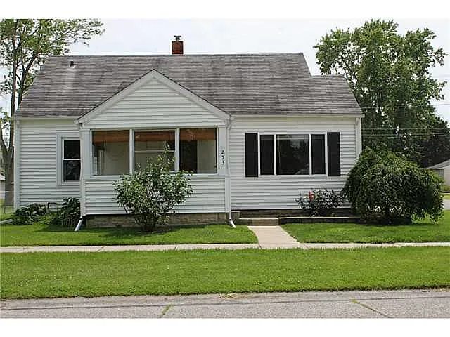 253 Corwin St photo 1