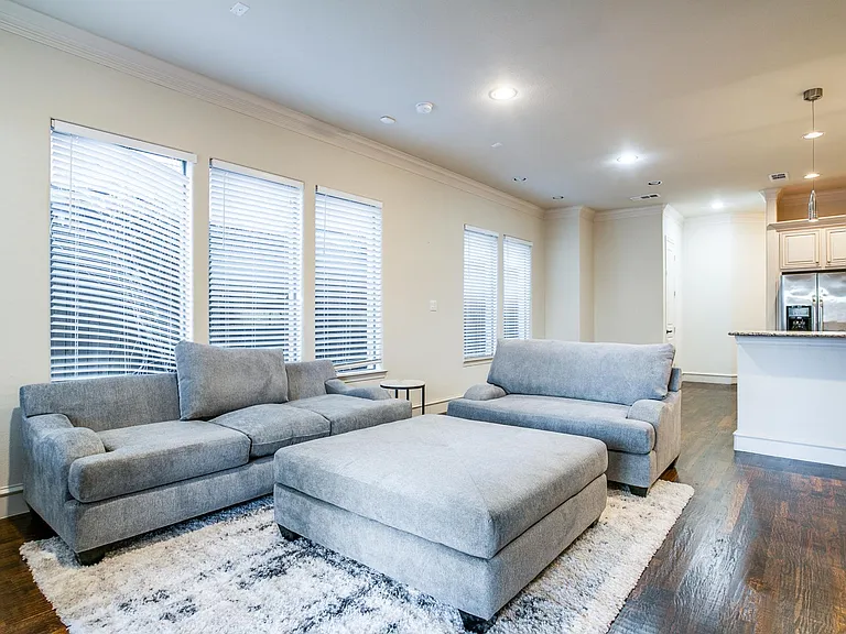 5143 Miller Ave — Photo 8