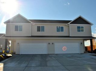 1237 4th St NW, West Fargo, ND 58078