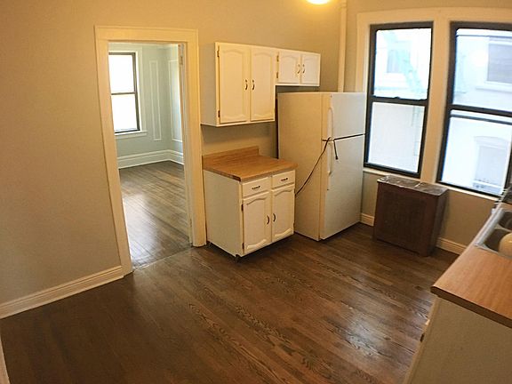 2nd image of 1428 26th Ave