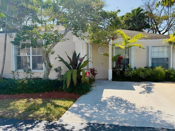 9834 SW 222nd St, Cutler Bay, FL 33190