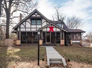27 N Douglas Ave, Belleville, IL 62220