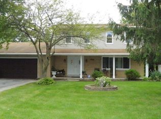 1204 Sunset Ave, Yorkville, IL 60560