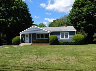 64 Cross Rd, Waterford, CT 06385