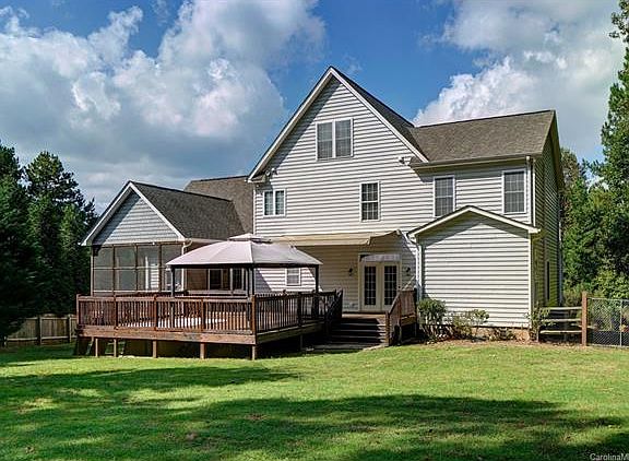 2nd image of 3652 Lake Bluff Dr #31&32