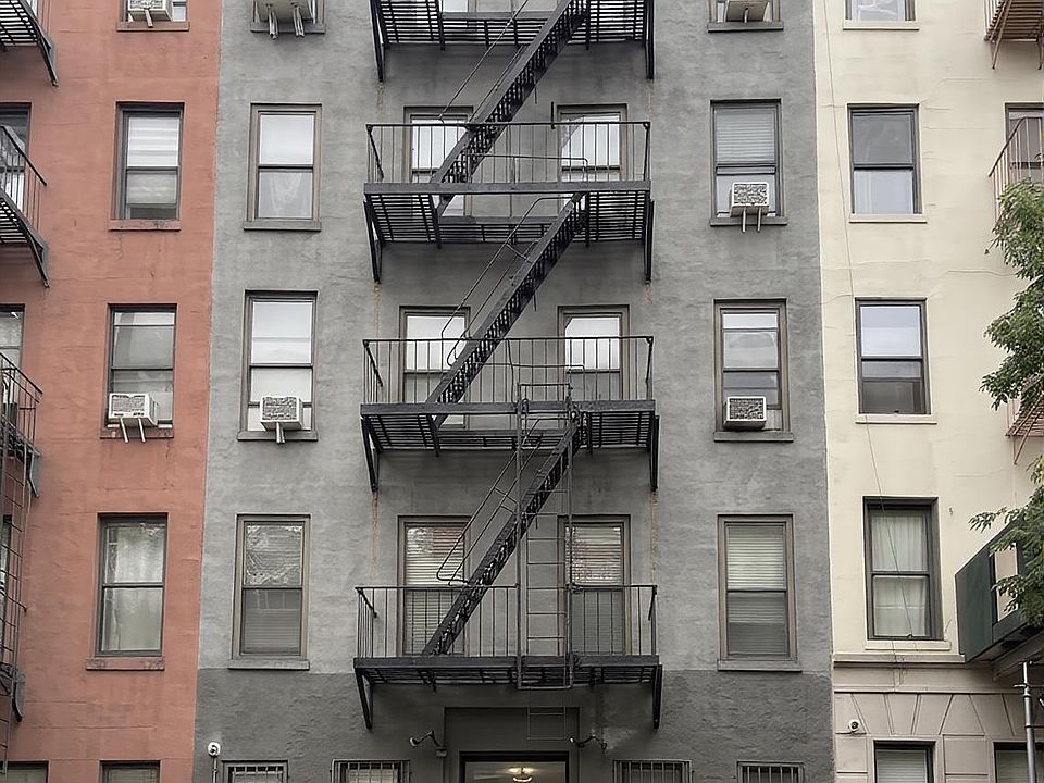 1st image of 517 W 48th Street #3FE