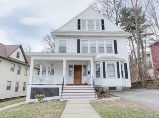 824 Pleasant St, Worcester, MA 01602