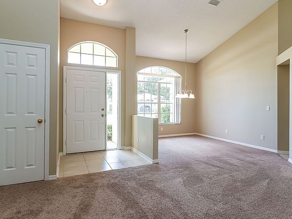 3rd image of 11834 Rossmayne Dr