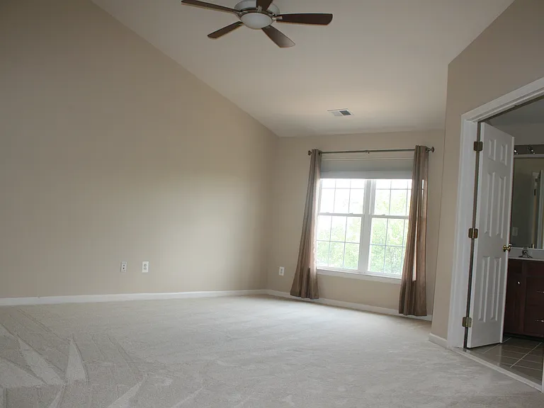 22593 Welborne Manor Sq — Photo 21