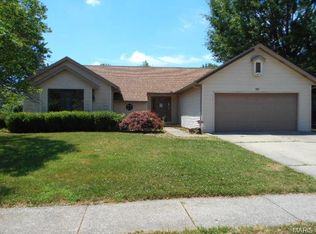 211 Evergreen Dr, O Fallon, IL 62269