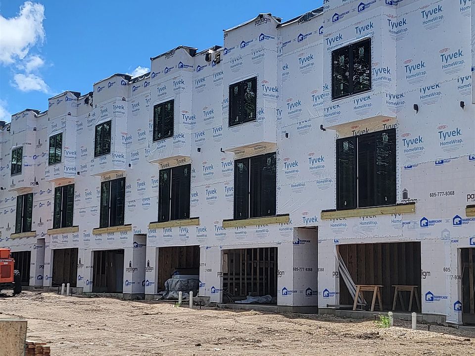 2nd image of 228 S Highway 71 Unit B8