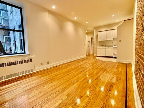 2nd image of 362 Broome St APT 21