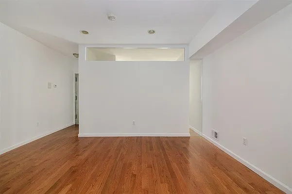 Rented by Compass | media 17
