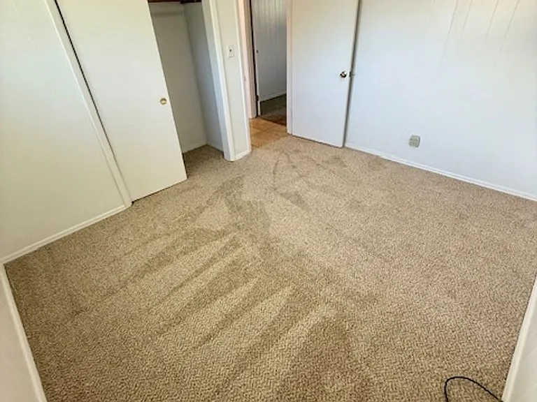594 Florosa Ct — Photo 2