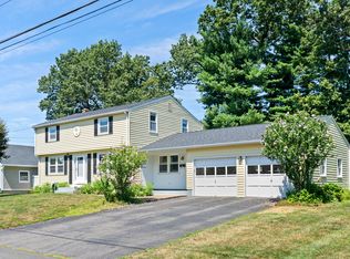 27 Circle Dr, Enfield, CT 06082
